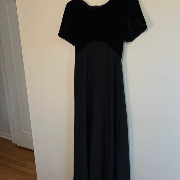 c&c California Long Black Dress - Picture 10 of 10